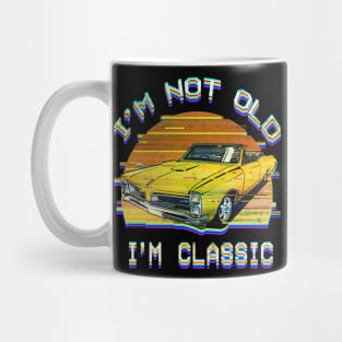 i'm not old Retro Glitch Mug